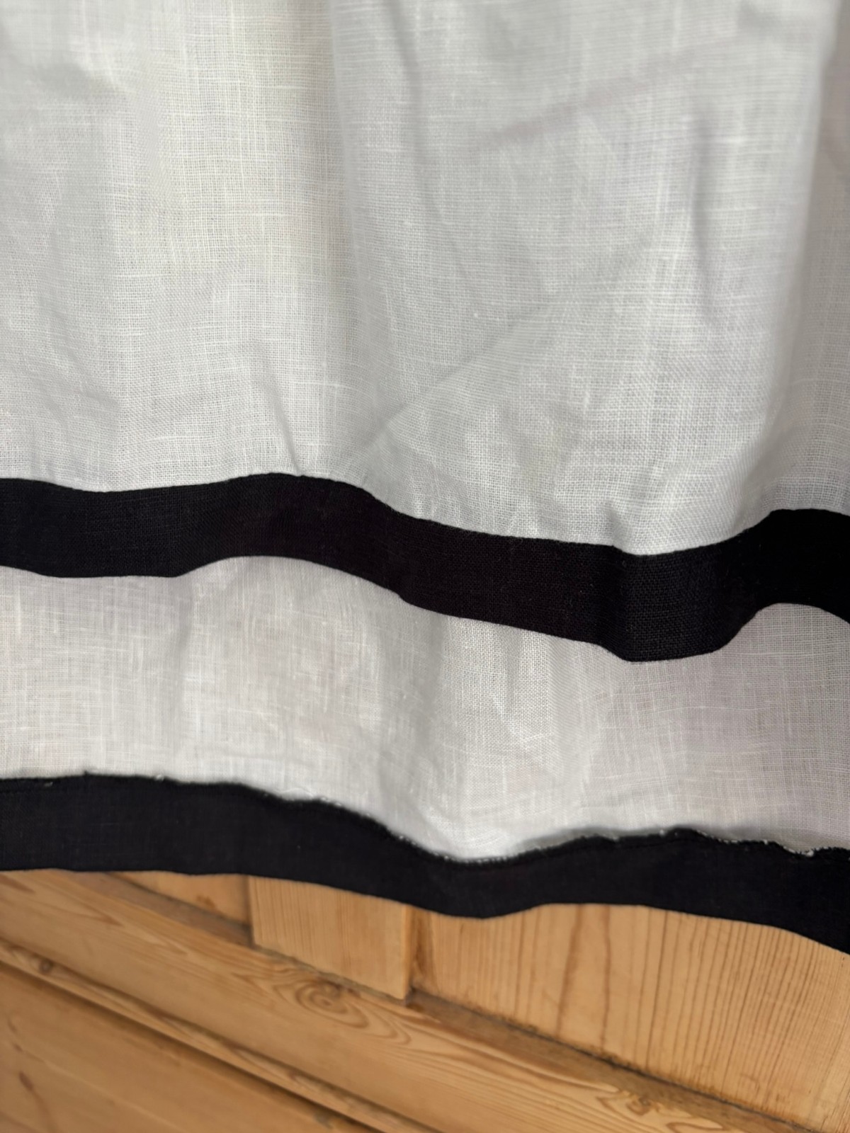 New Crown Linen Designs 100% Linen White Dress Flounce M / L