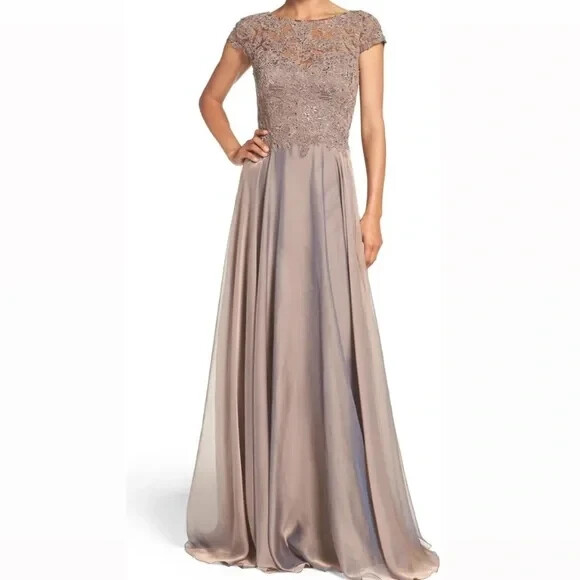 La Femme Cocoa Floral Embroidered Lace & Chiffon A-Line Sparkle Gown Size 8 $515