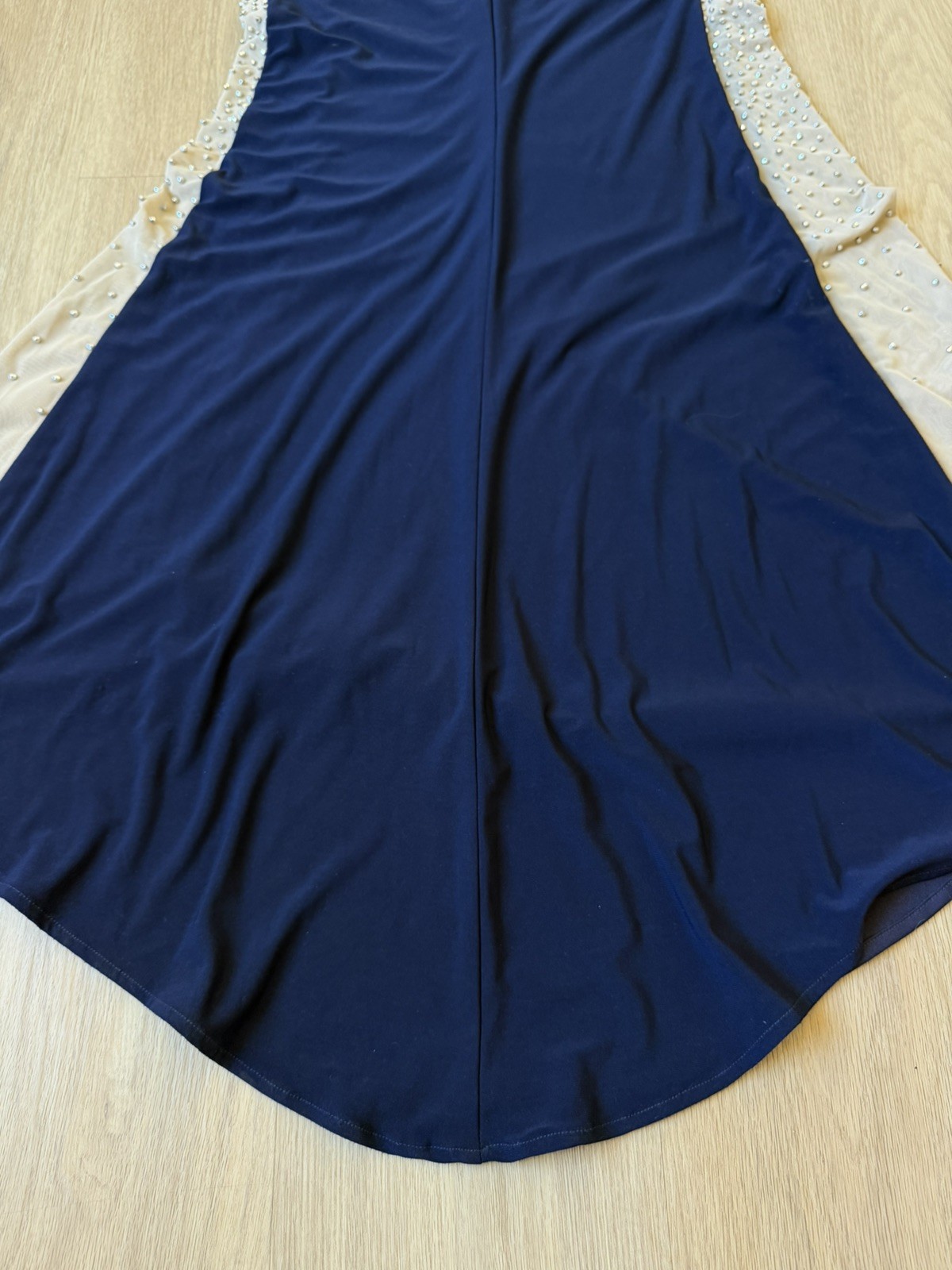 XSCAPECaviar-Beaded Illusion Gown Size 4navy Blue