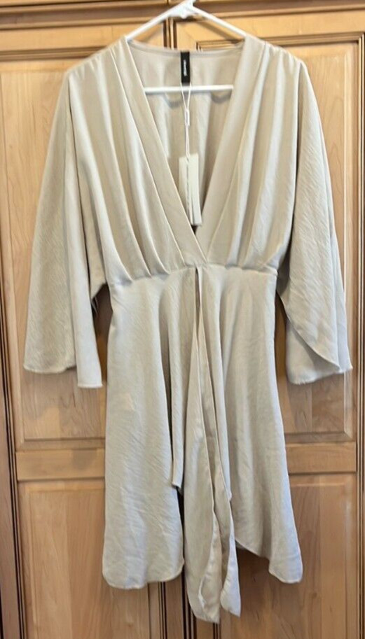 Venti6 Womens Tan Sz L Dress, NWT