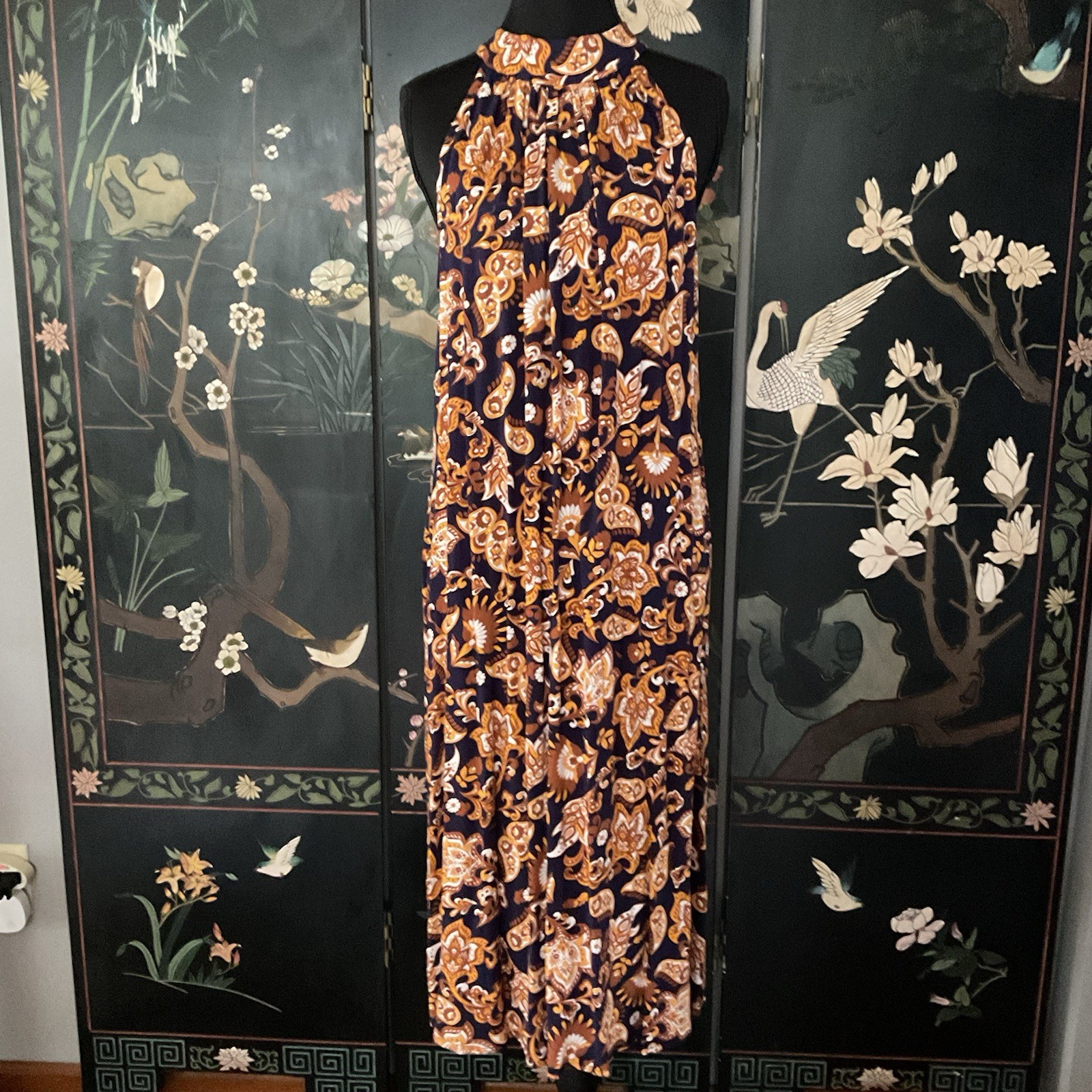NWOT Flowy Comfortable Retro Design Tie Back Halter Summer Dress Size L