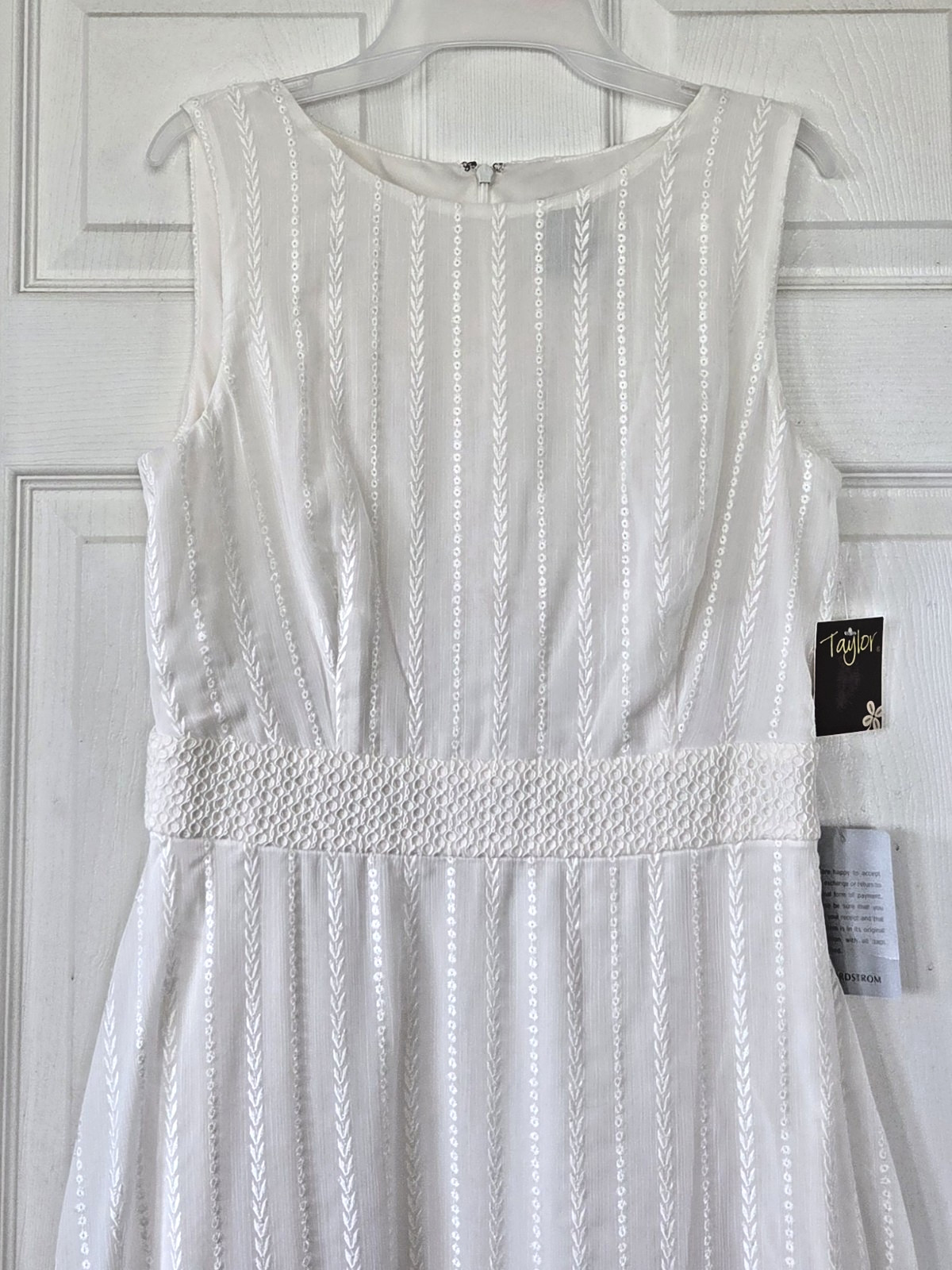TAYLOR Ivory Embroidered Eyelet Maxi Dress Tiered Sleeveless Romantic Size 8 NWT