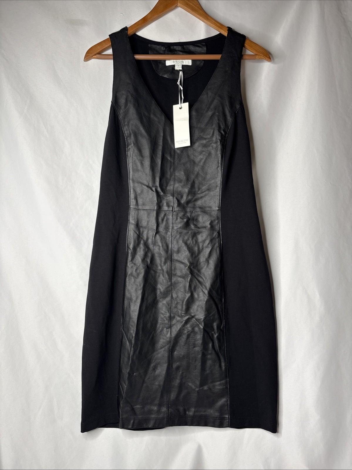 Piperlime Faux Leather Ponte V-neck Shift Dress Edgy Goth Mob Wife Black Medium