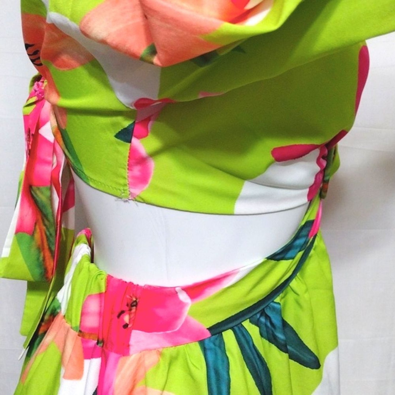ChicMe Tropical Floral Maxi Dress Small Ring Front Cutout Open Back Double Slit