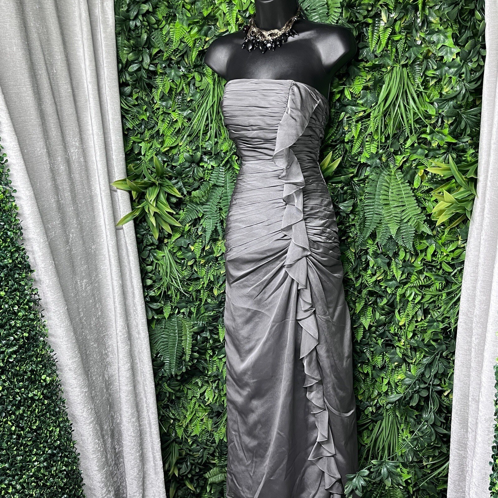 BARI JAY Dress Women 2 Gray Wedding Formal Strapless Pleated Ruffle Gown 2476