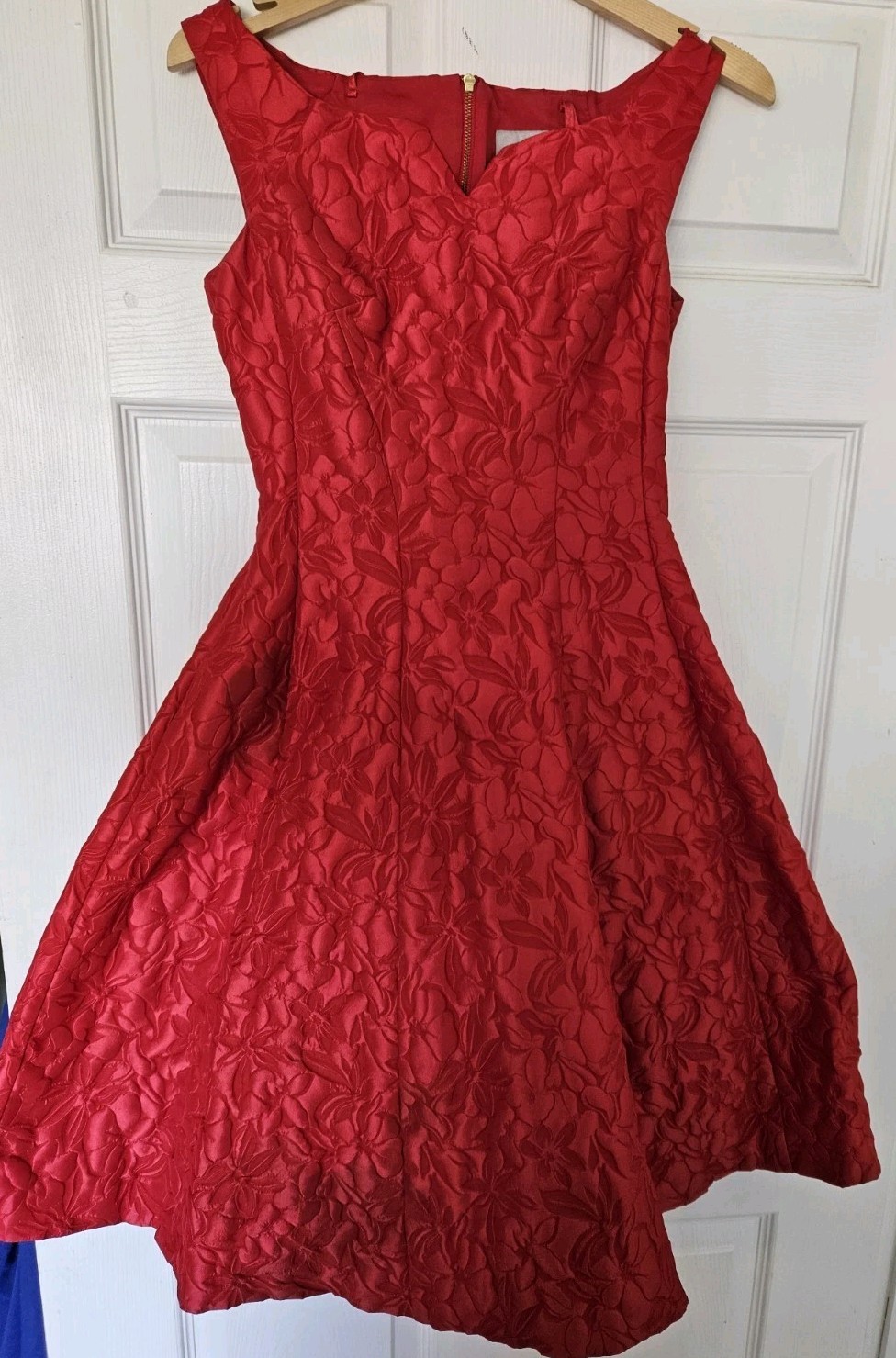 Coast Red Floral Midi Dress Fit & Flare Women’s Size 6 prom Evening Occasion