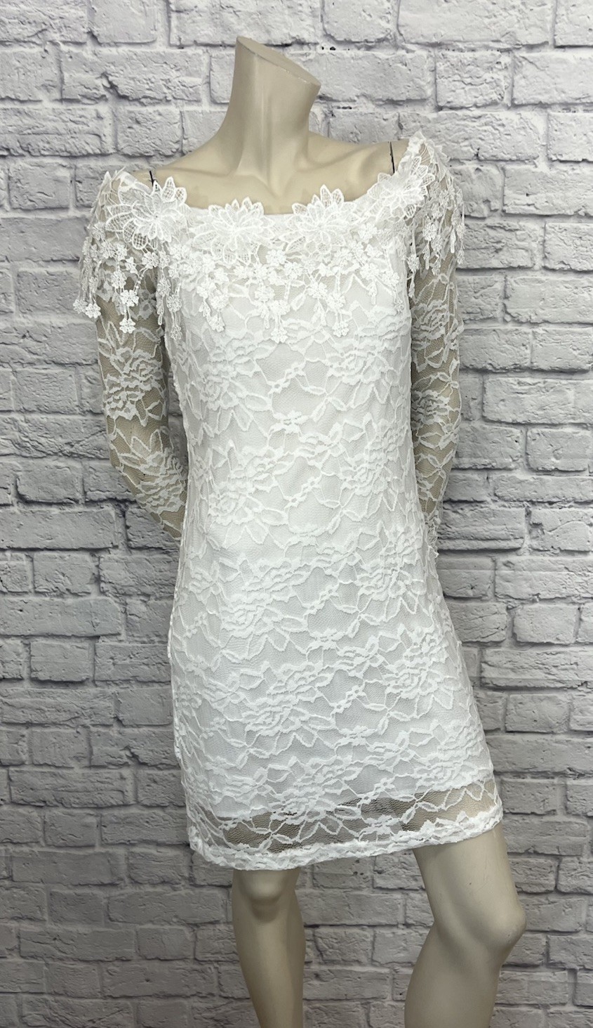 WOMEN’S WHITE FLORAL LACE LAYERED LONG SLEEVE DRESS SIZE 33 (XS/S)