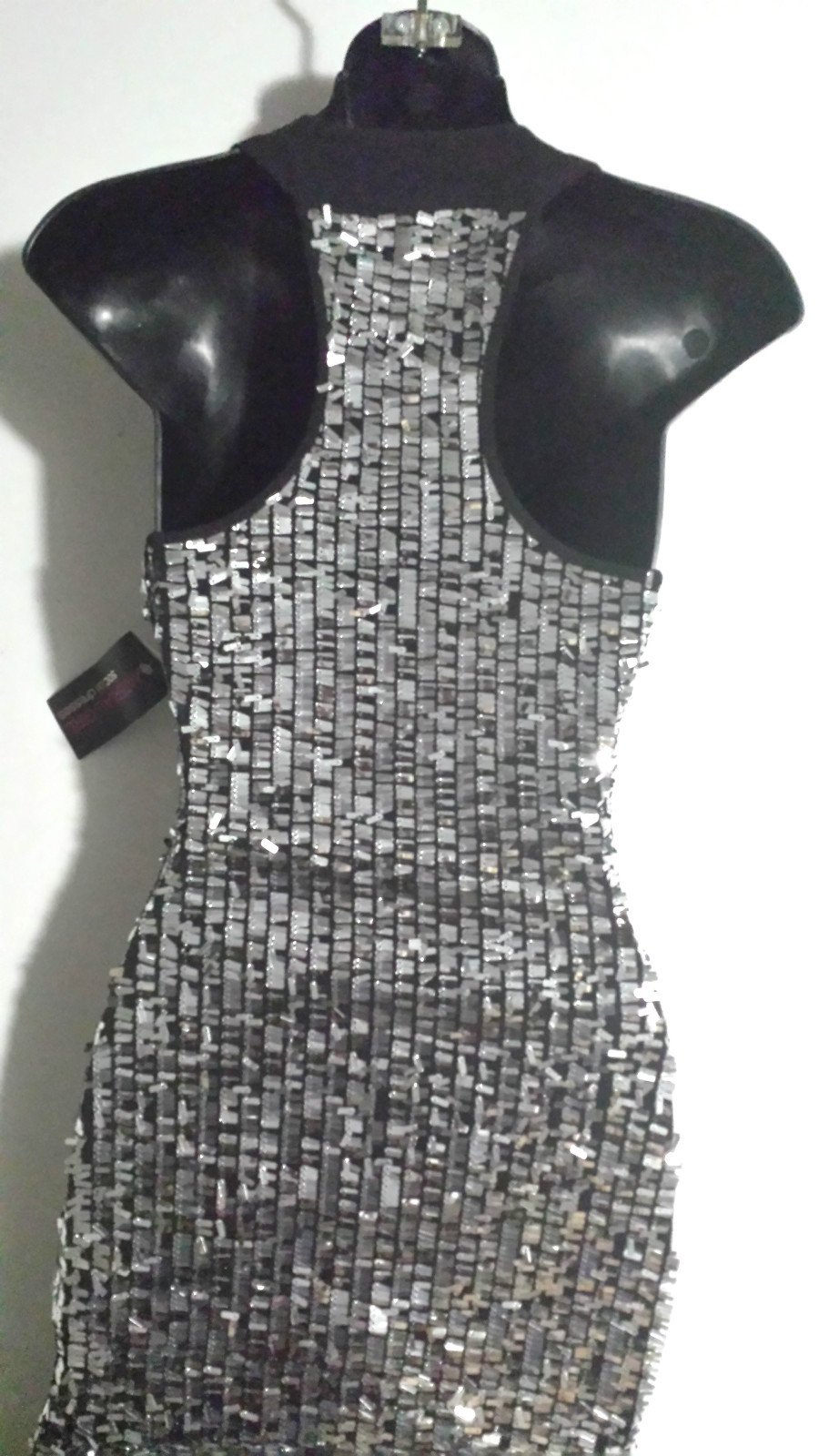 BODYCONDRESS FROM MACY’S. BLACK & SILVER SEQUIN FOR CLUB PARTY COCKTAIL Sz. 7/8