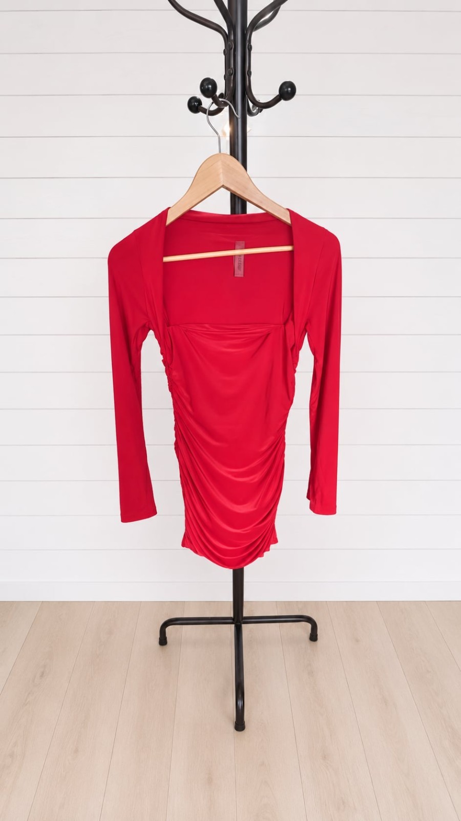 Tresser Red Bodycon Long Sleeve Square Neck Ruched Dress Medium