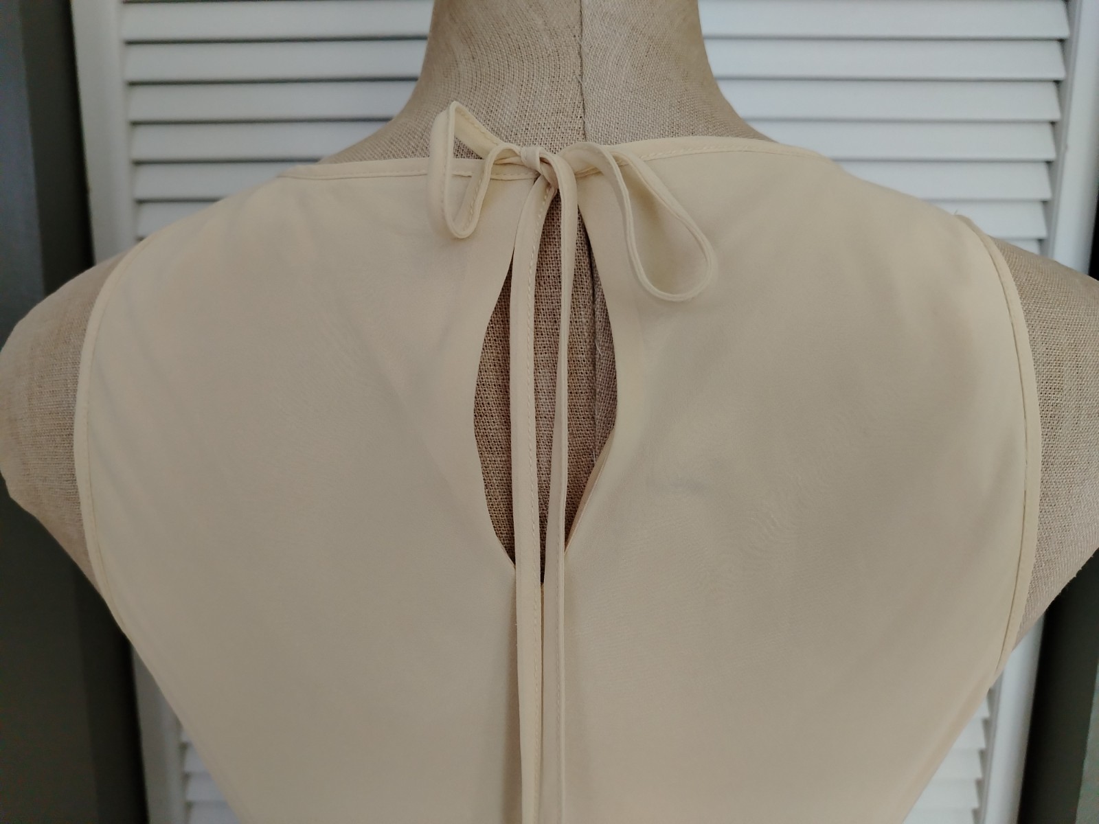 Liz Claiborne vtg 90s Flapper Dress size 10 Sleeveless Drop Waist Beige lined