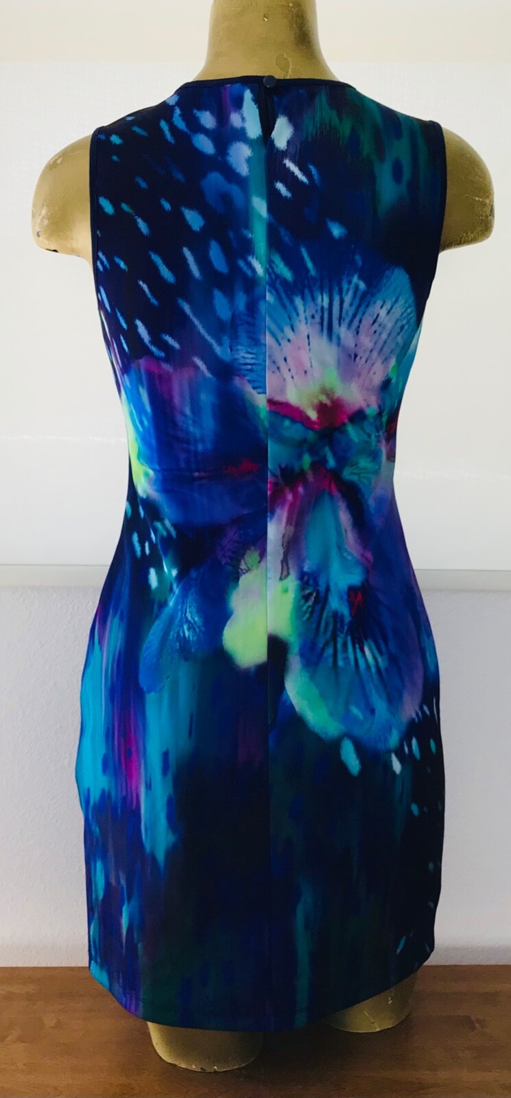 APT. 9 Chic Tropical Watercolor FLORAL Wearable Art Print Shift DRESS XS