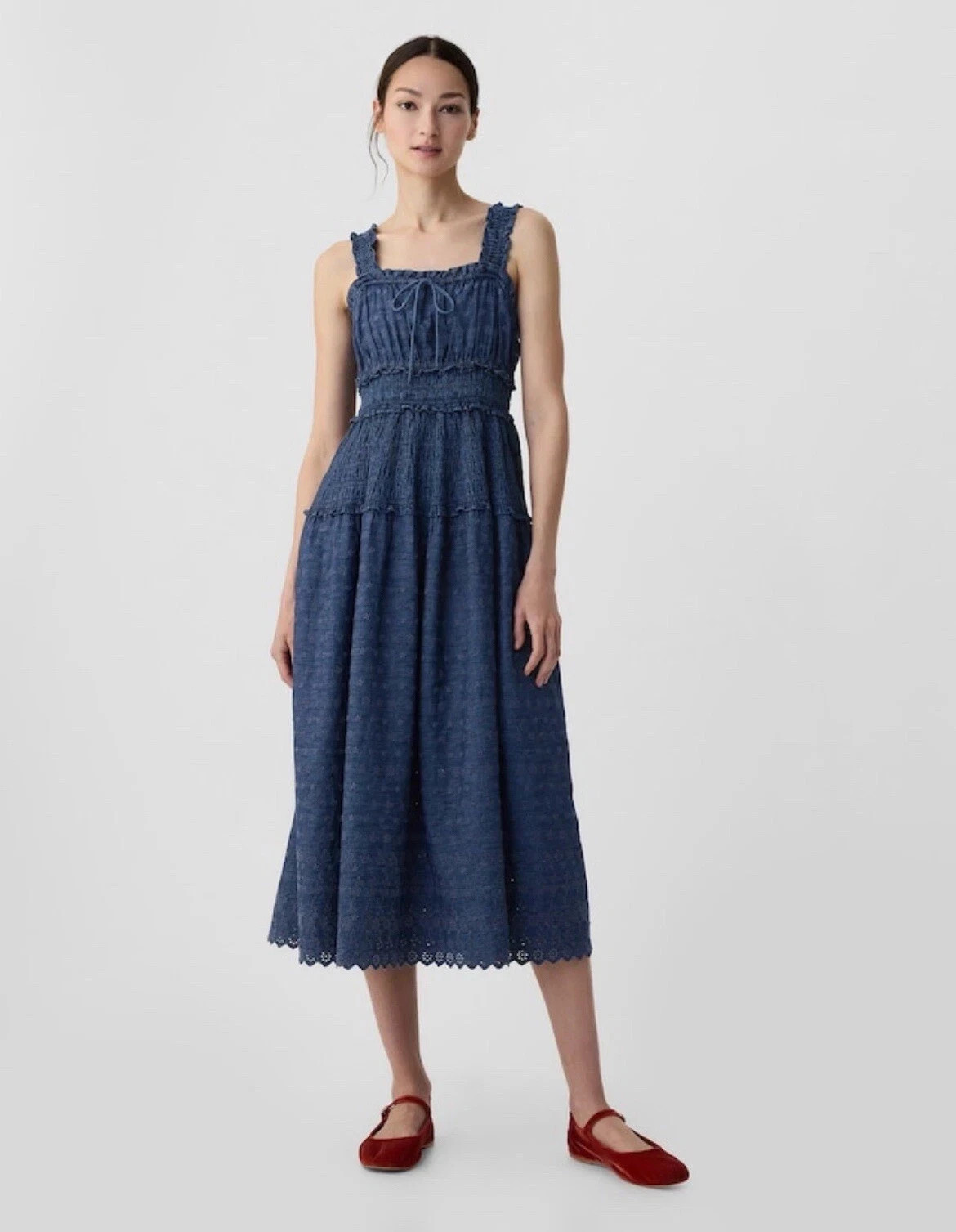 Gap x Dôen collaboration eyelet denim midi dress. 100% Cotton Size Small