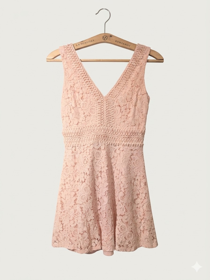 FRANCESCA’S Malinda Pink Lace Sleeveless Fit Flare Dress XS Semi Formal Flirty