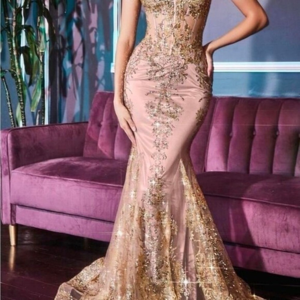 Cinderella Divine Rose Gold Sequin Mermaid Prom/Quinceanera Gown Dress Size 6