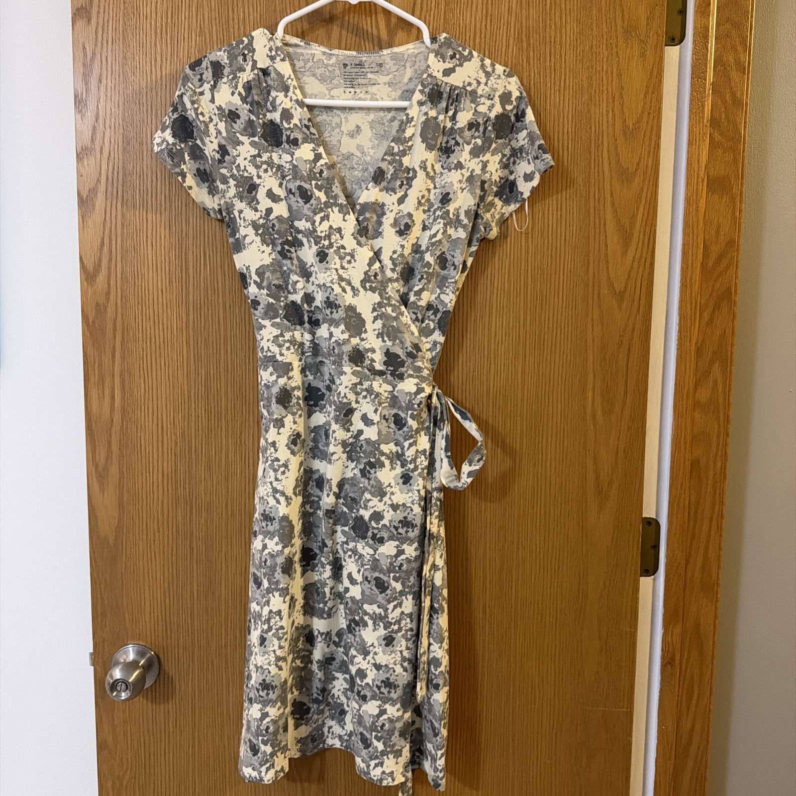 Pact Apparel Wrap Dress Women’s XS Floral Organic Cotton Capsule Minimalist