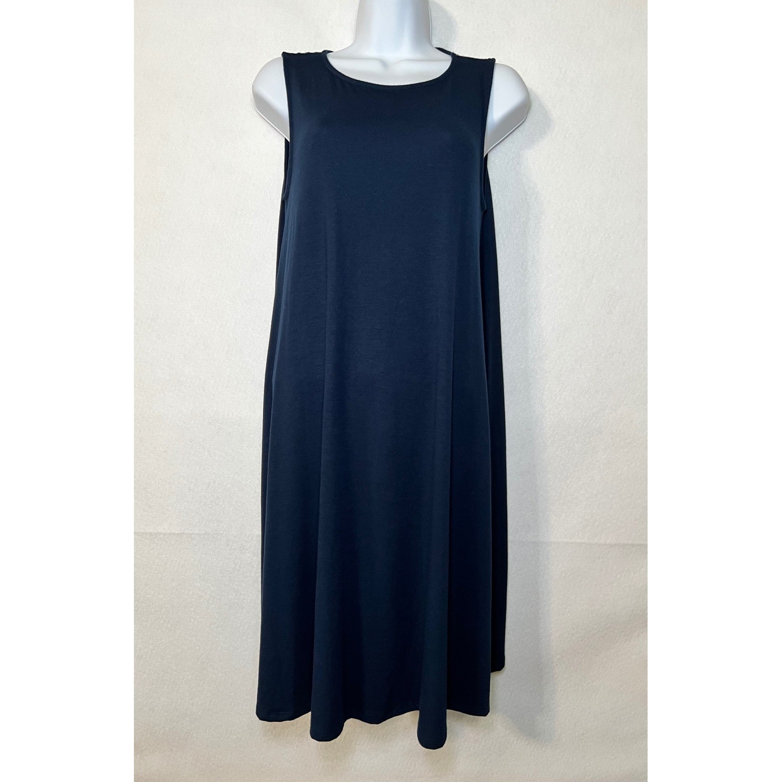 Zenana Women’s Navy Blue Sleeveless Sporty Casual Swing Dress with Pockets Sz S