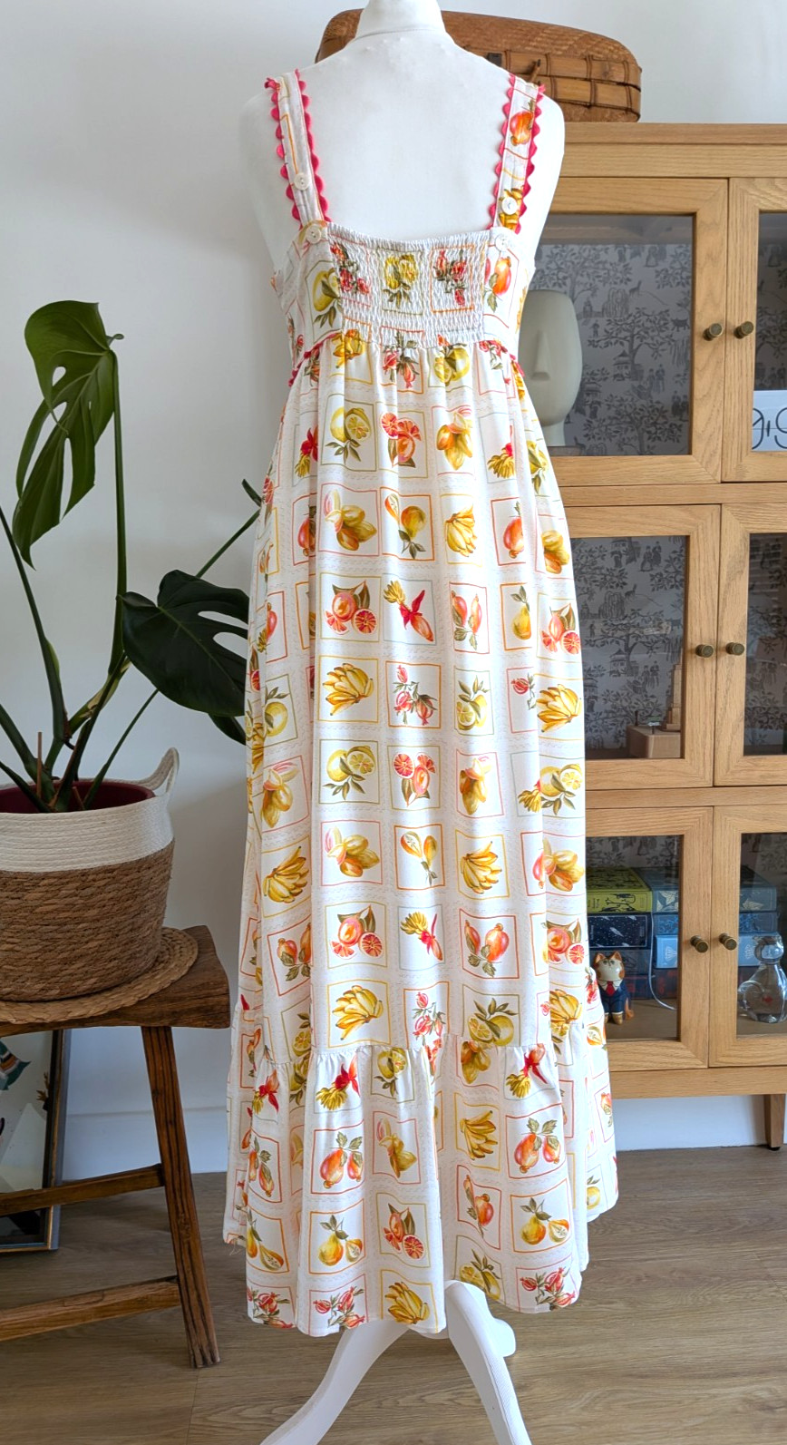 Vintage inspired 1970 look smocked pinafore dress Paper Hearts Australia size 8