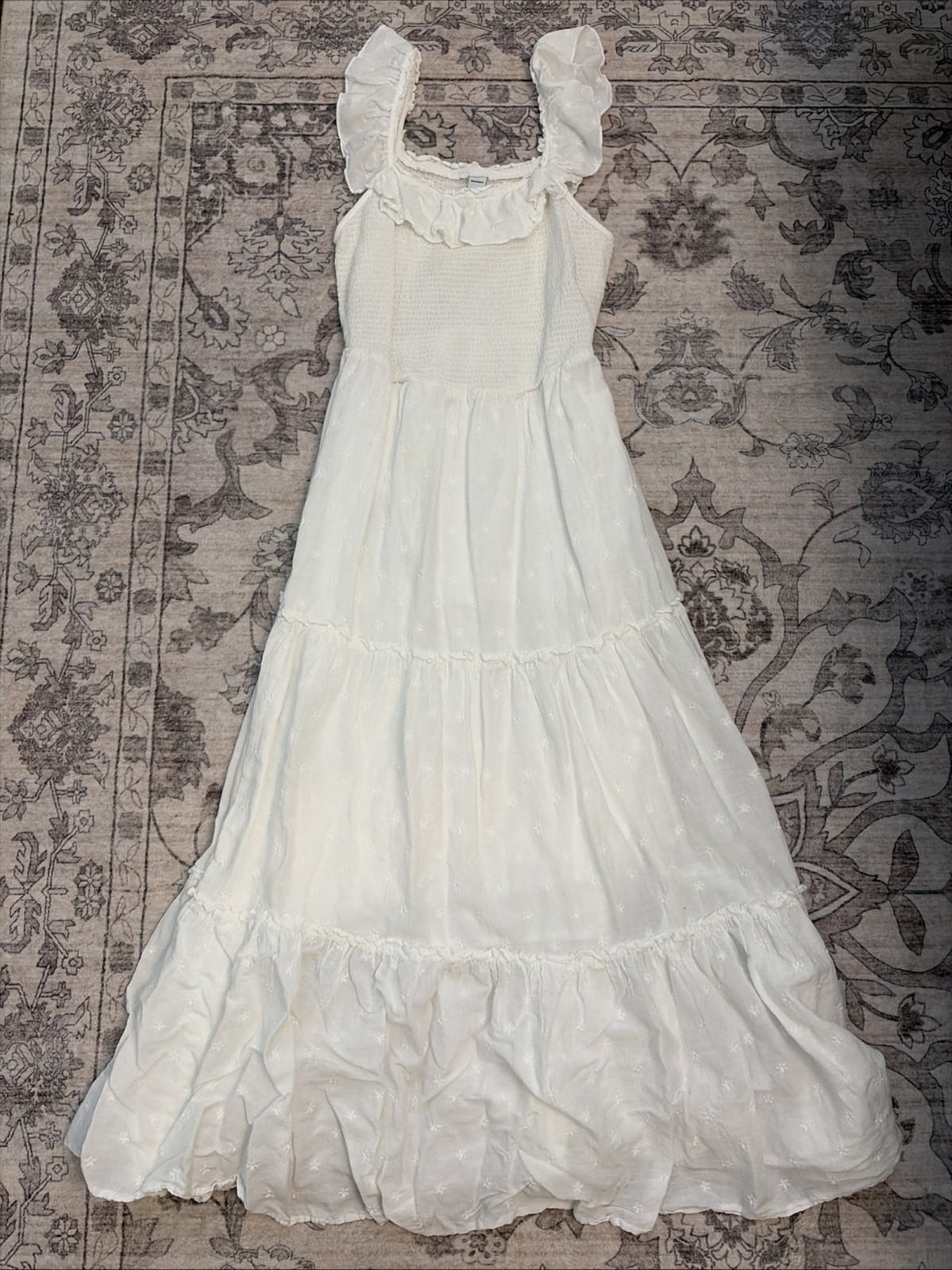 Old Navy White Eyelet Smocked Maxi Dress Ruffled Beachy Cottage Peasant XS