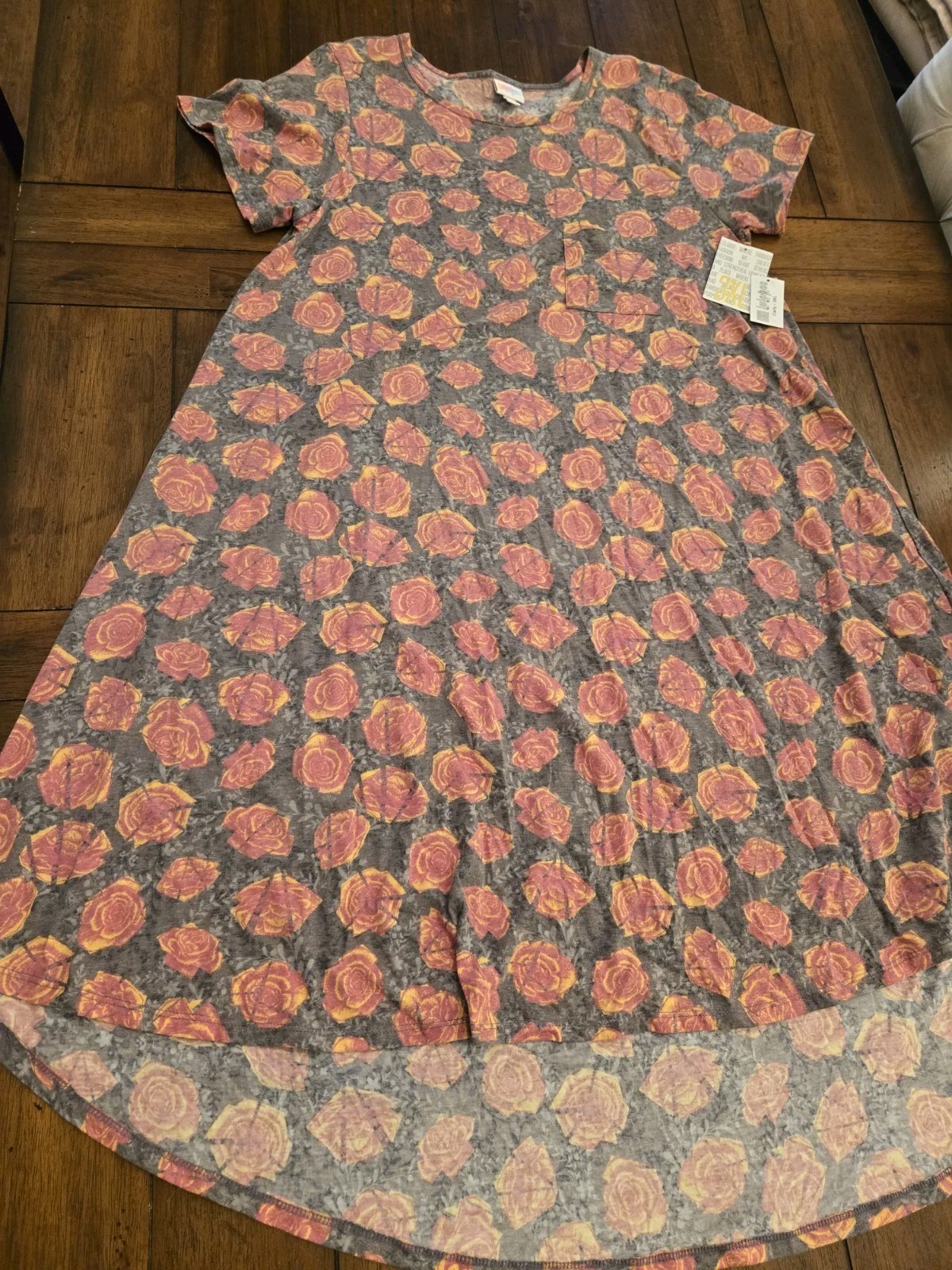 LuLaRoe Women’s Short Sleeve Dress Carly Size 3XL NWT