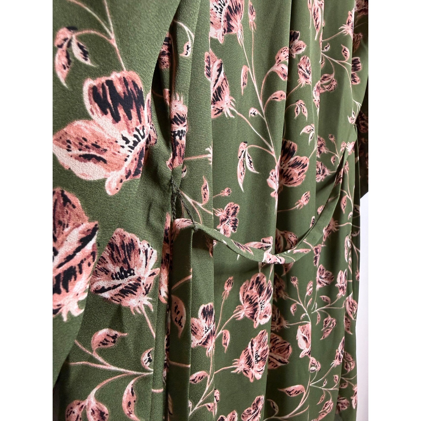 Verse Olive Green Pink Floral V-Neck Roll Tab Sleeve Shift Mini Dress Womens