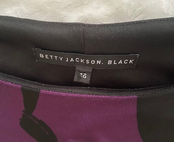 New BETTY JACKSON Size 16 Flattering Style DRESS Purple & Black EASY SLIP ON FIT