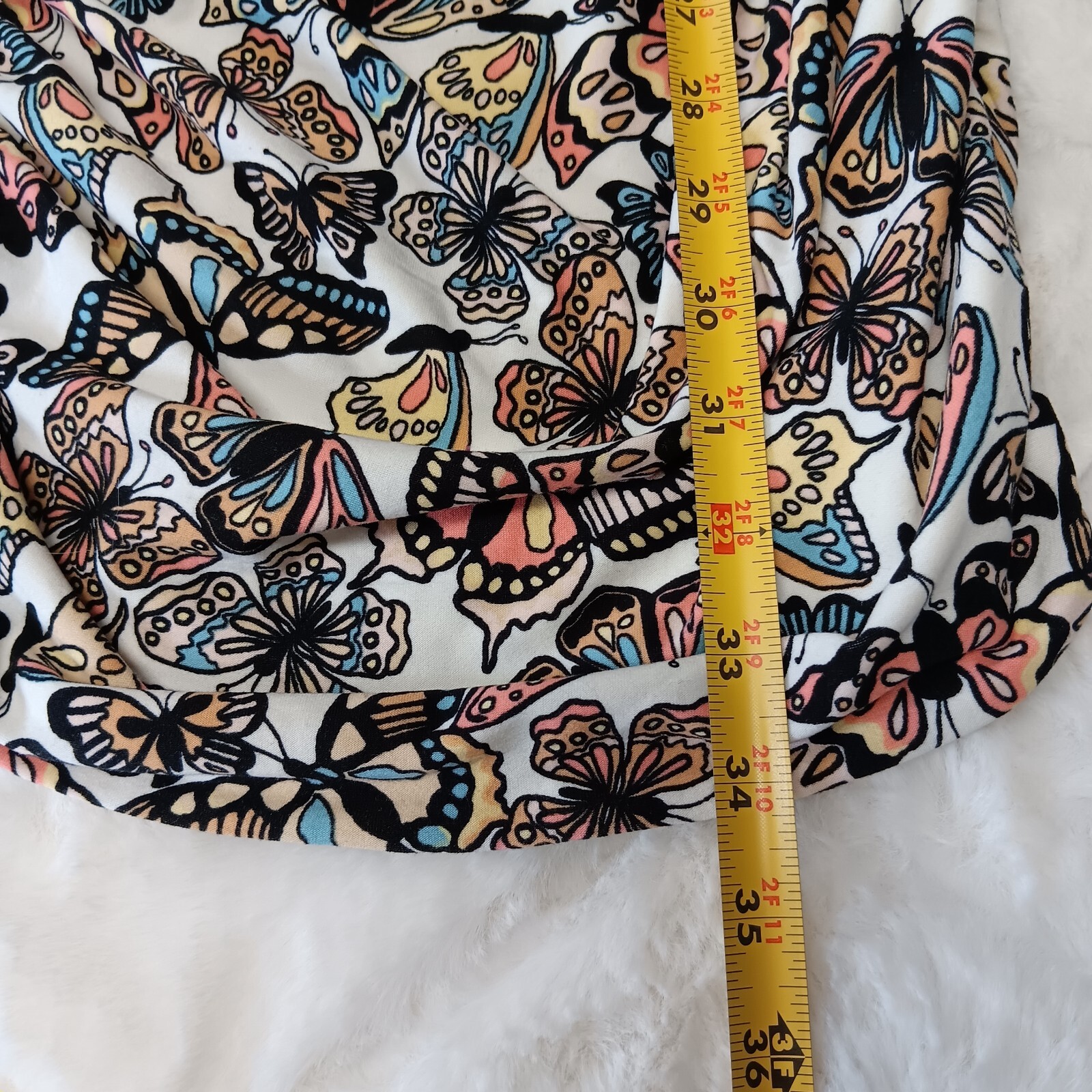 butterfly pattern winter white side ruched t-shirt dress jrs size medium