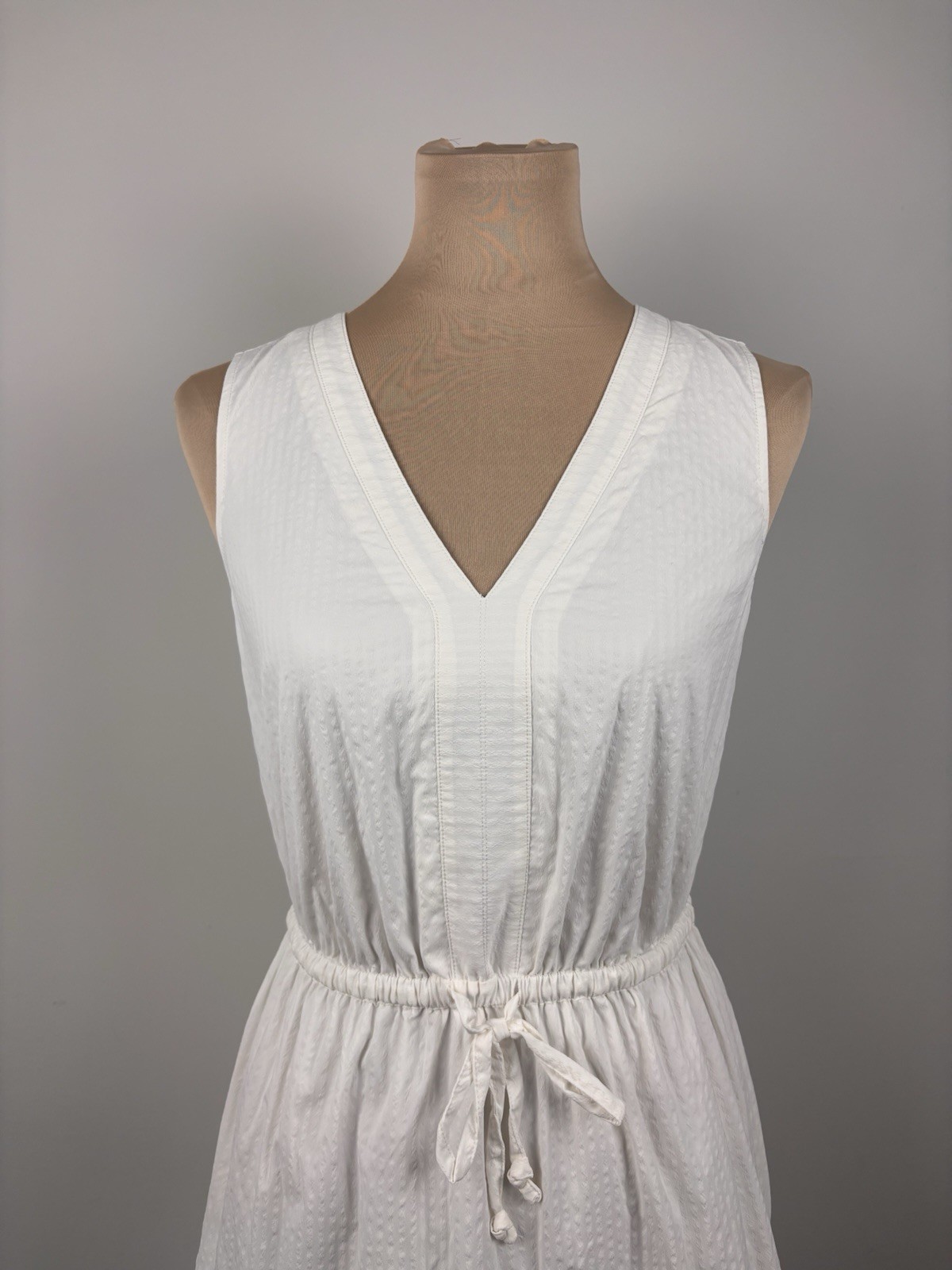 Vineyard Vines Performance Harbor Seersucker Tiered Dress White XS New Nautical