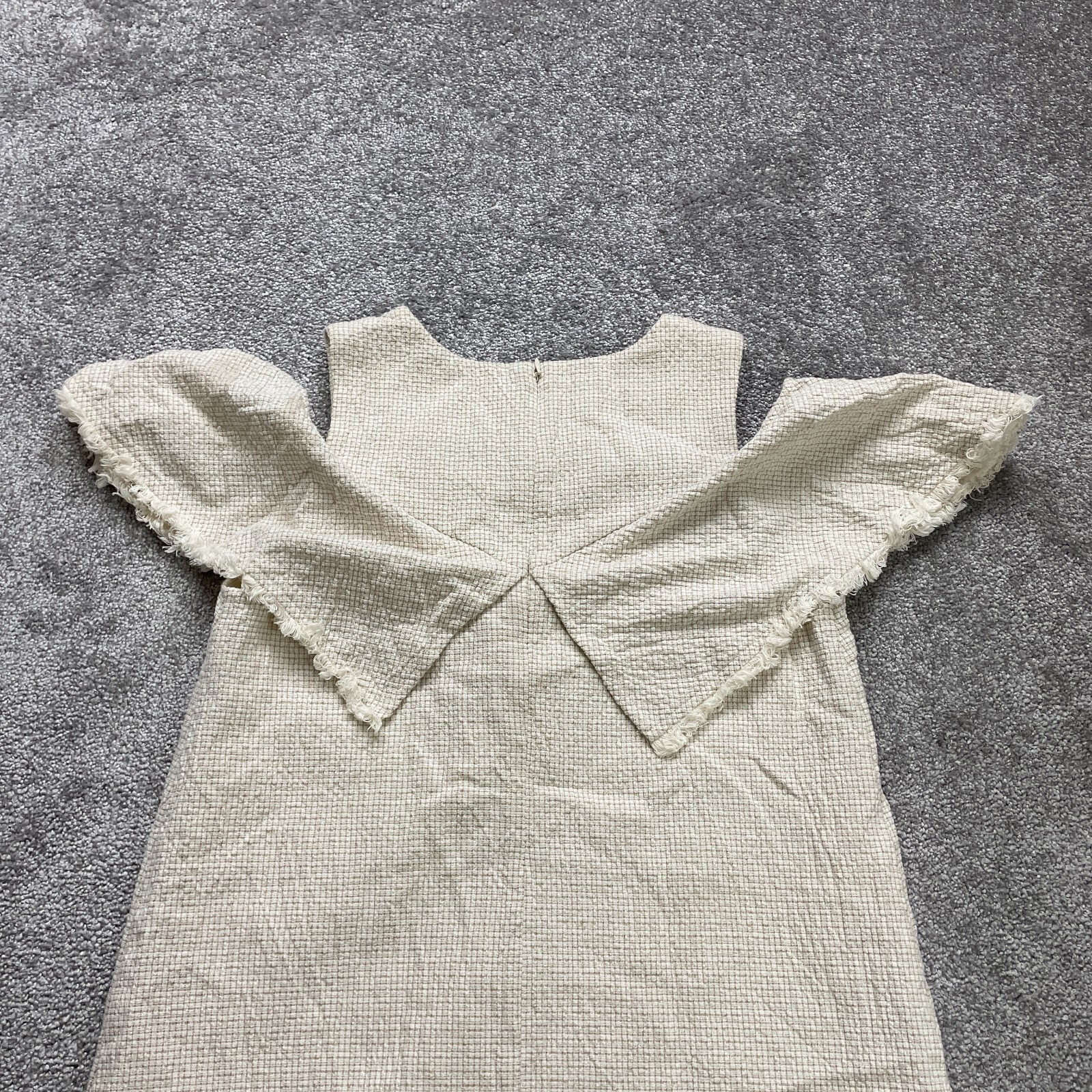 J.O.A Tweed Midi Cold Shoulder Shift Dress Womens Medium Beige Casual Party Work