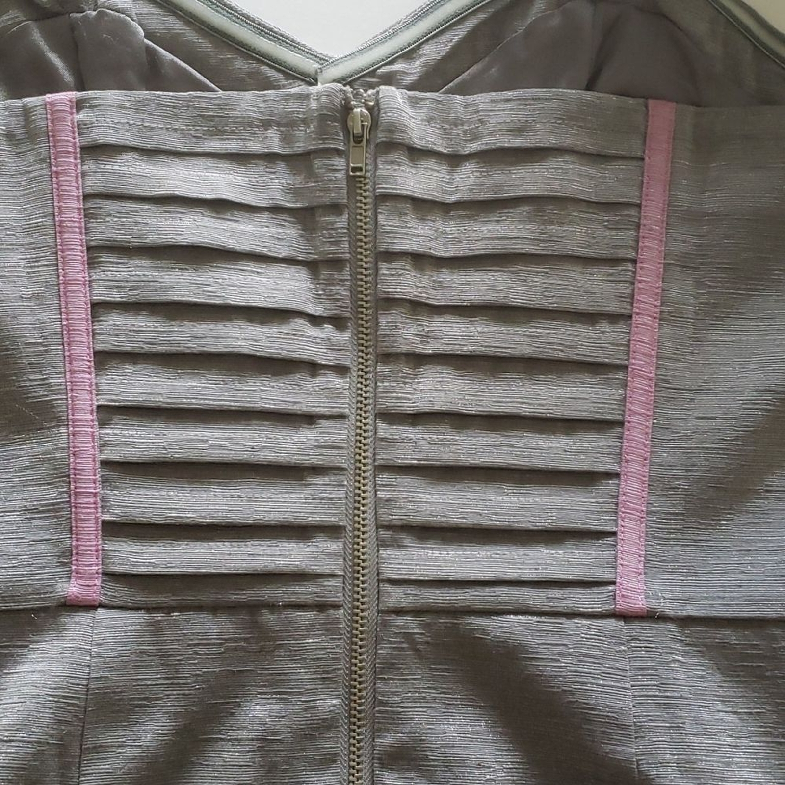 Isabel Lu Strapless Silk Cocktail Dress M Gray Silver Pink Sweetheart Neck Fairy