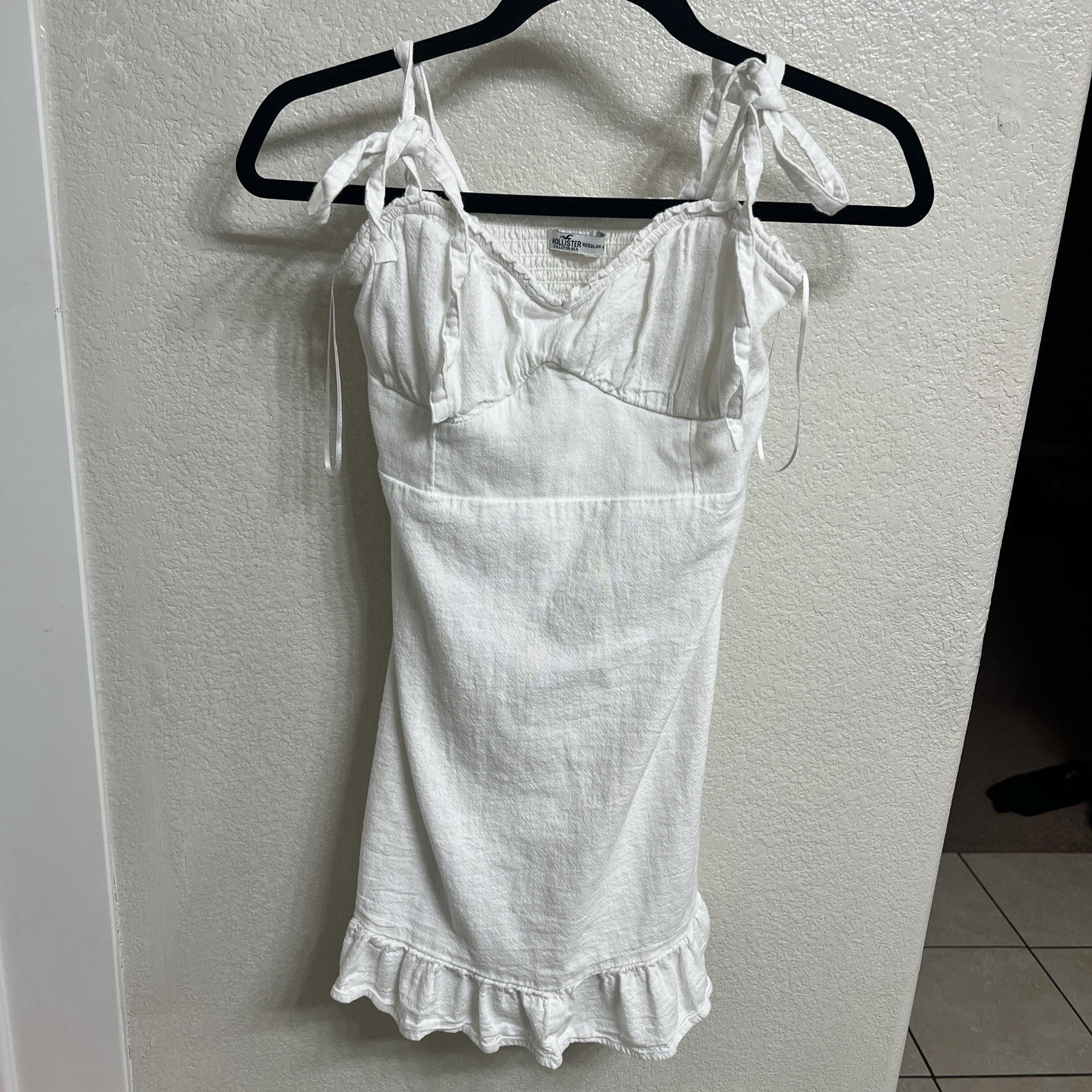 Hollister S White Mini Dress with Tie Straps Adjustable Straps Summer Dress