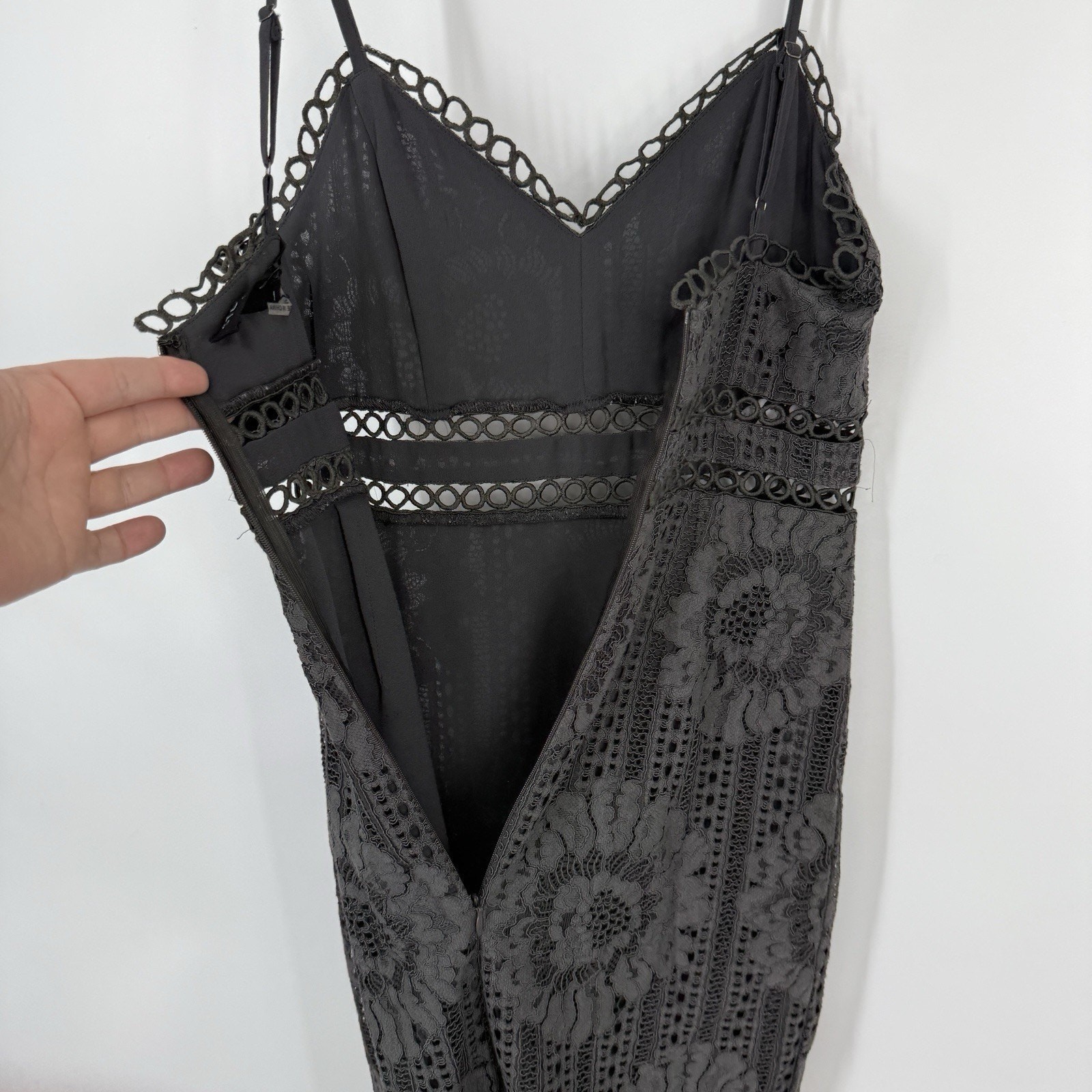 Storia Spaghetti Strap Lace Sheath Mini Dress size Small Dark Gray NWT