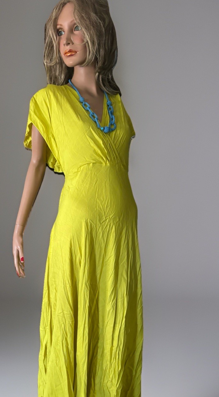 NWOT Flowing Backless Tassels V-neck/Flutter Sleeves Maxie Dress Boho/Summer M/L