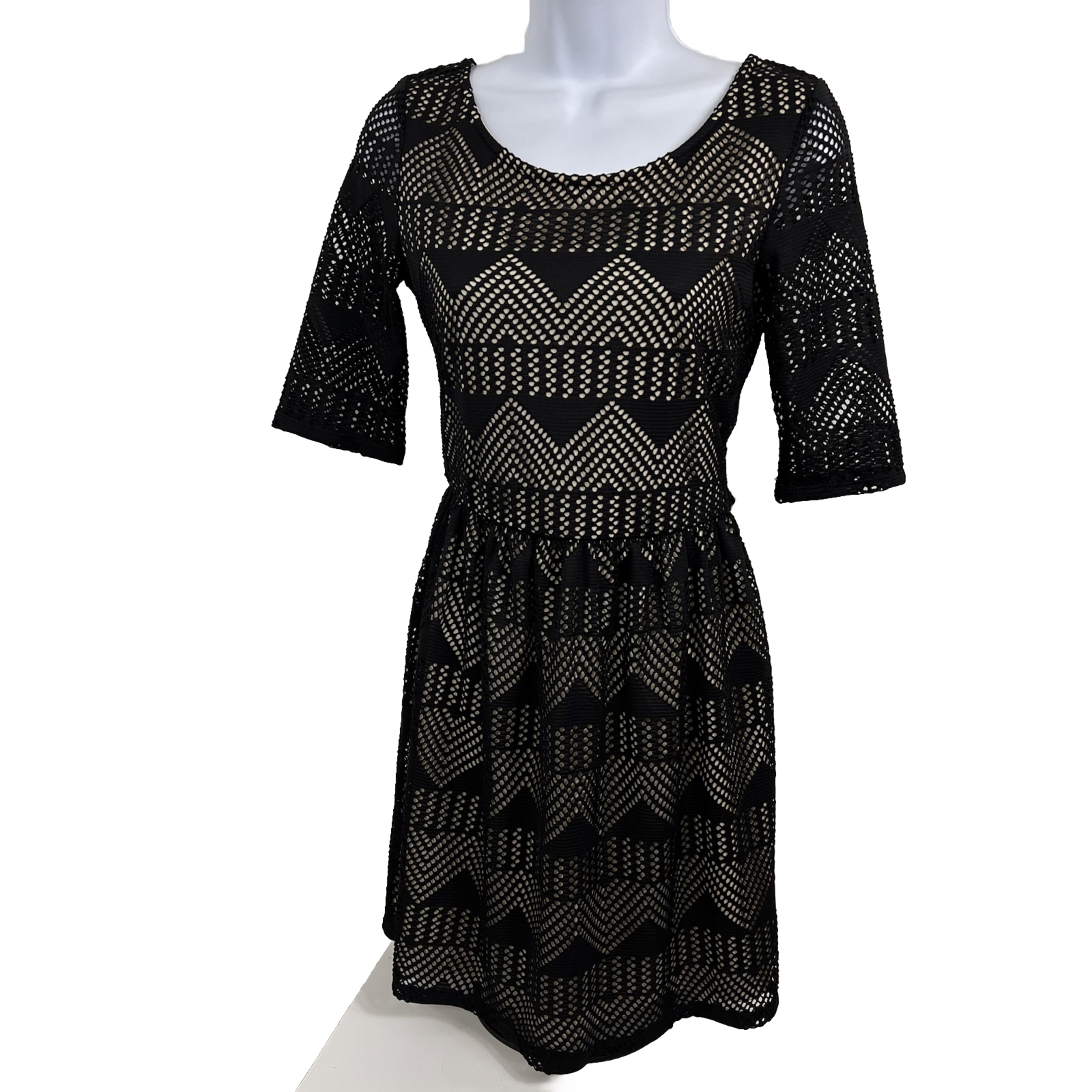 BCX A-Line Dress Women’s Small Black Lace Lined Short Sleeve Above Knee Mini
