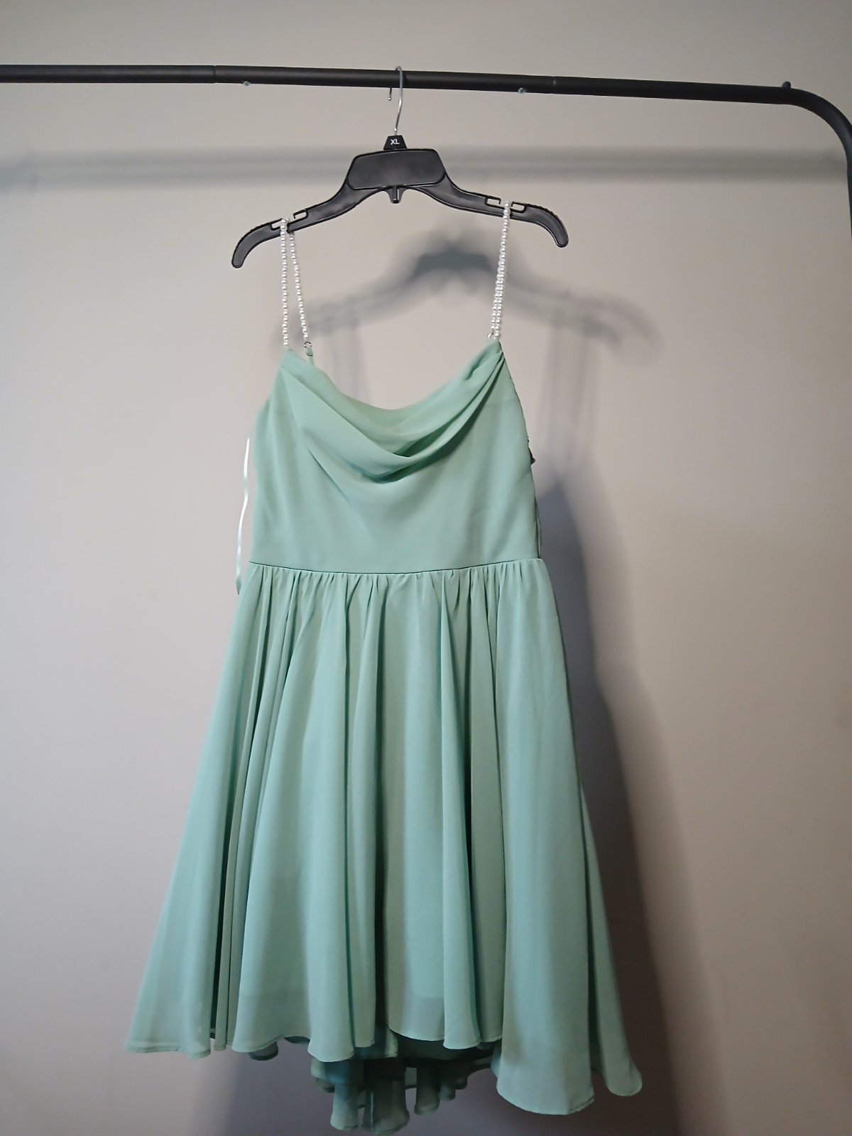 Green Sleeveless Spaghetti Strap Formal Dress, Size M Regular
