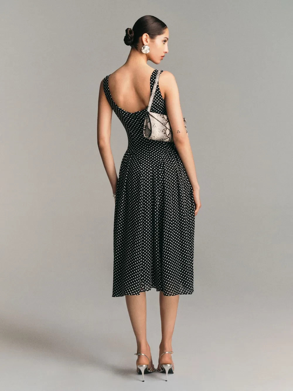REFORMATION Anilis Platycodon Flower Caviar Dot Sleeveless Midi Dress