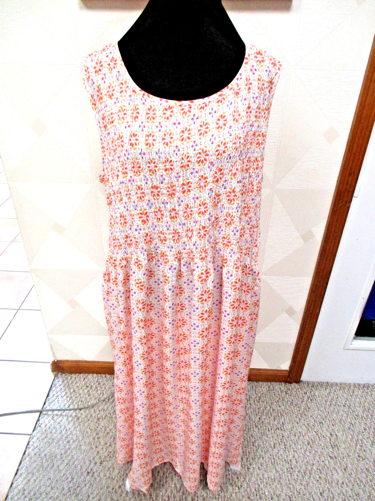 CROFT&BARROW-WHITE/MULTI-MEDALLIO-SMOCK-SLEEVELESS-POCKET-MAXI DRESS-SIZE-2X-NWT