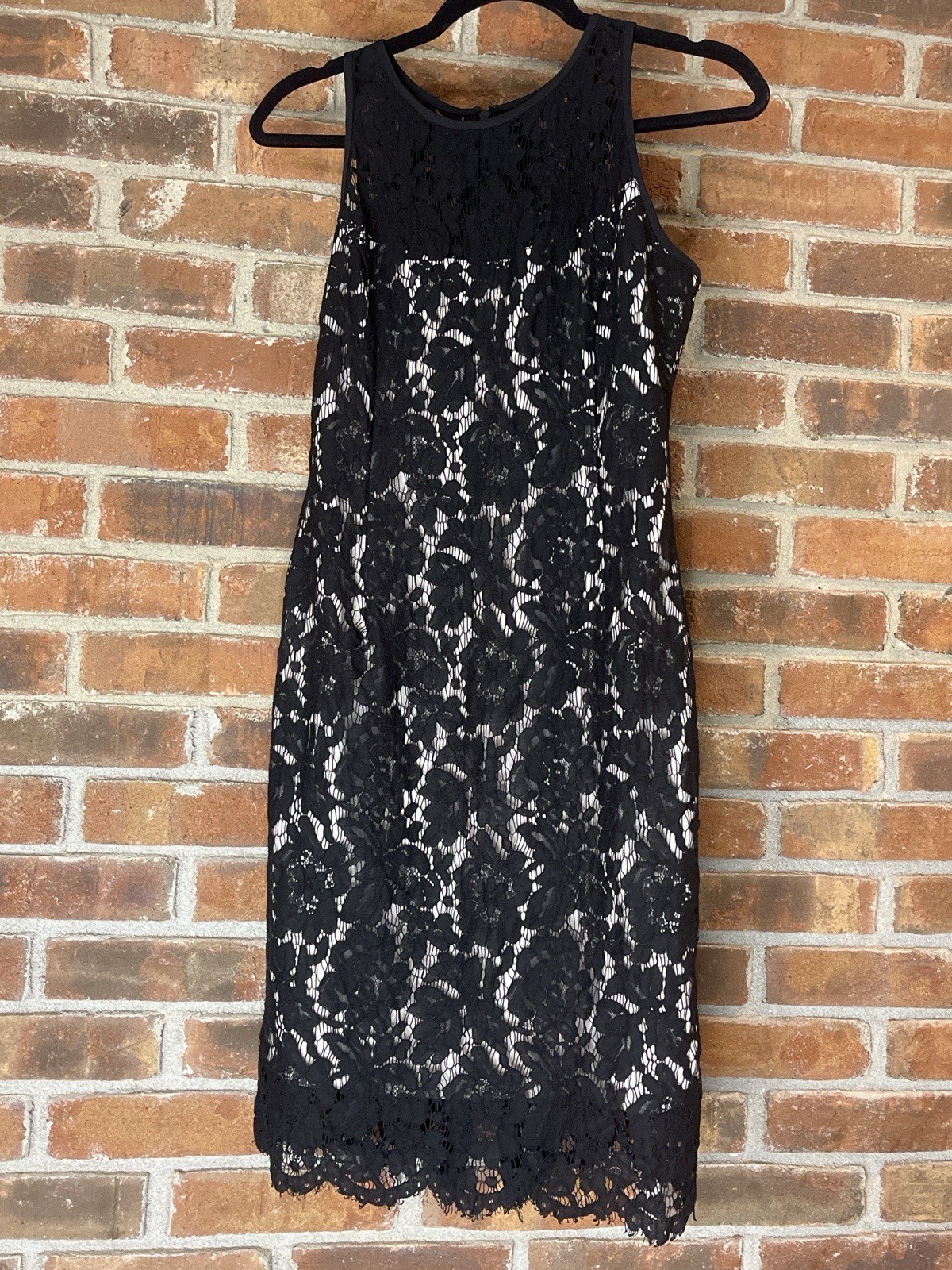 White House Black Market Black Floral Lace Sheath Dress Sleeveless Lined Zip 4