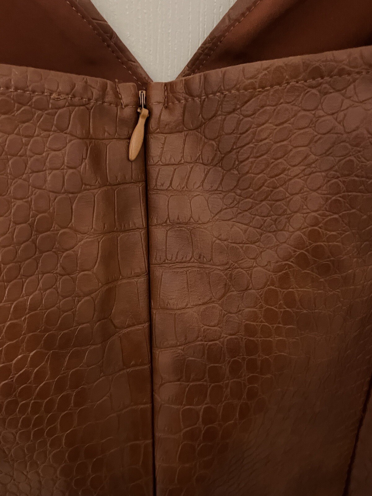 NWT Le Lis Collection Womens Camel Croc Dress w/ Adjustable Straps – Size Medium