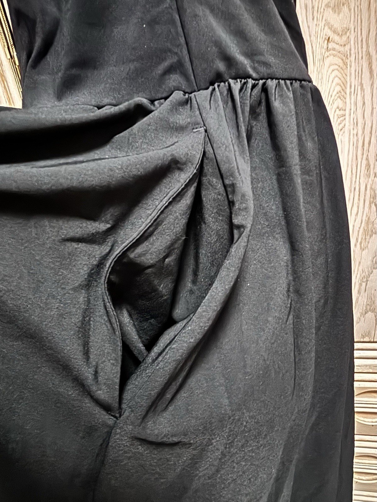 Halara Breezeful Backless Side Pocket Flowy Flare Maxi Black Dress Sz L . New.