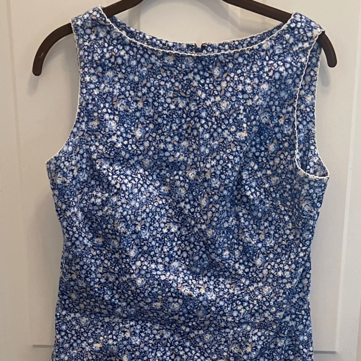 Amanda Smith Blue Ditsy Floral Cotton Sheath Dress Sleeveless Size 10 Preppy