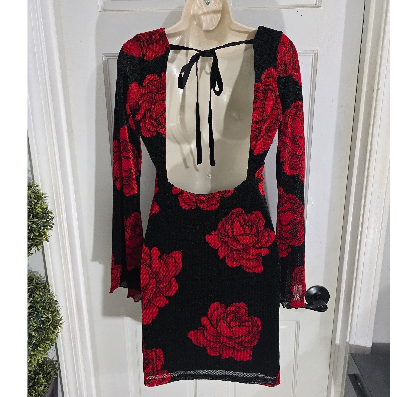 Thirty Thirty LA Red Rose Velvet Mesh Bell Sleeve Mini Dress Black M 7DDED260