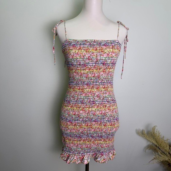 Storia Size M Floral Smocked Tie-Strap Ruffled Mini Dress