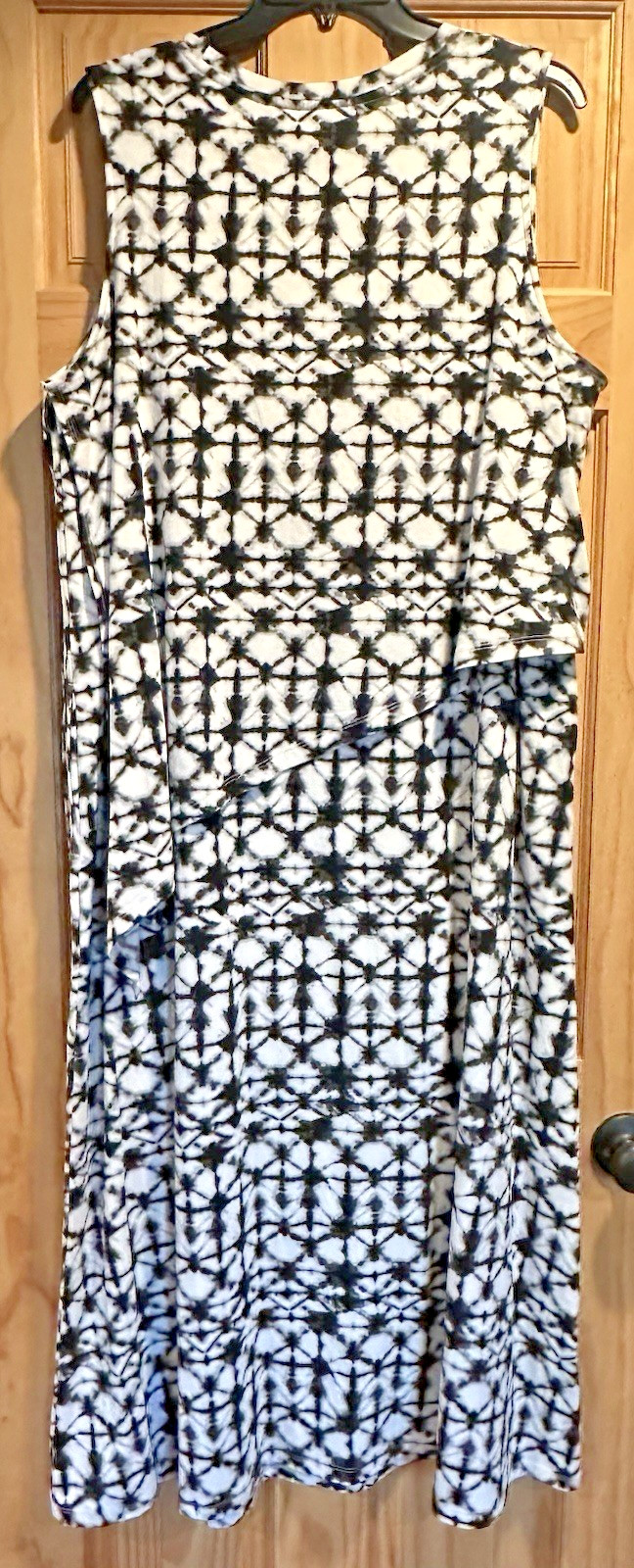 Comfort Code by Cuddl Duds Women’s 1X Sleeveless Swing Dress Black White Stretch