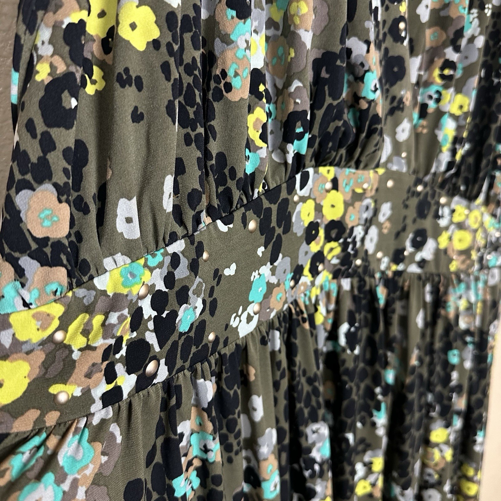 Beverly Drive Sleeveless Dress Womens Plus Size 26/28 Deep Plunge Floral Stretch