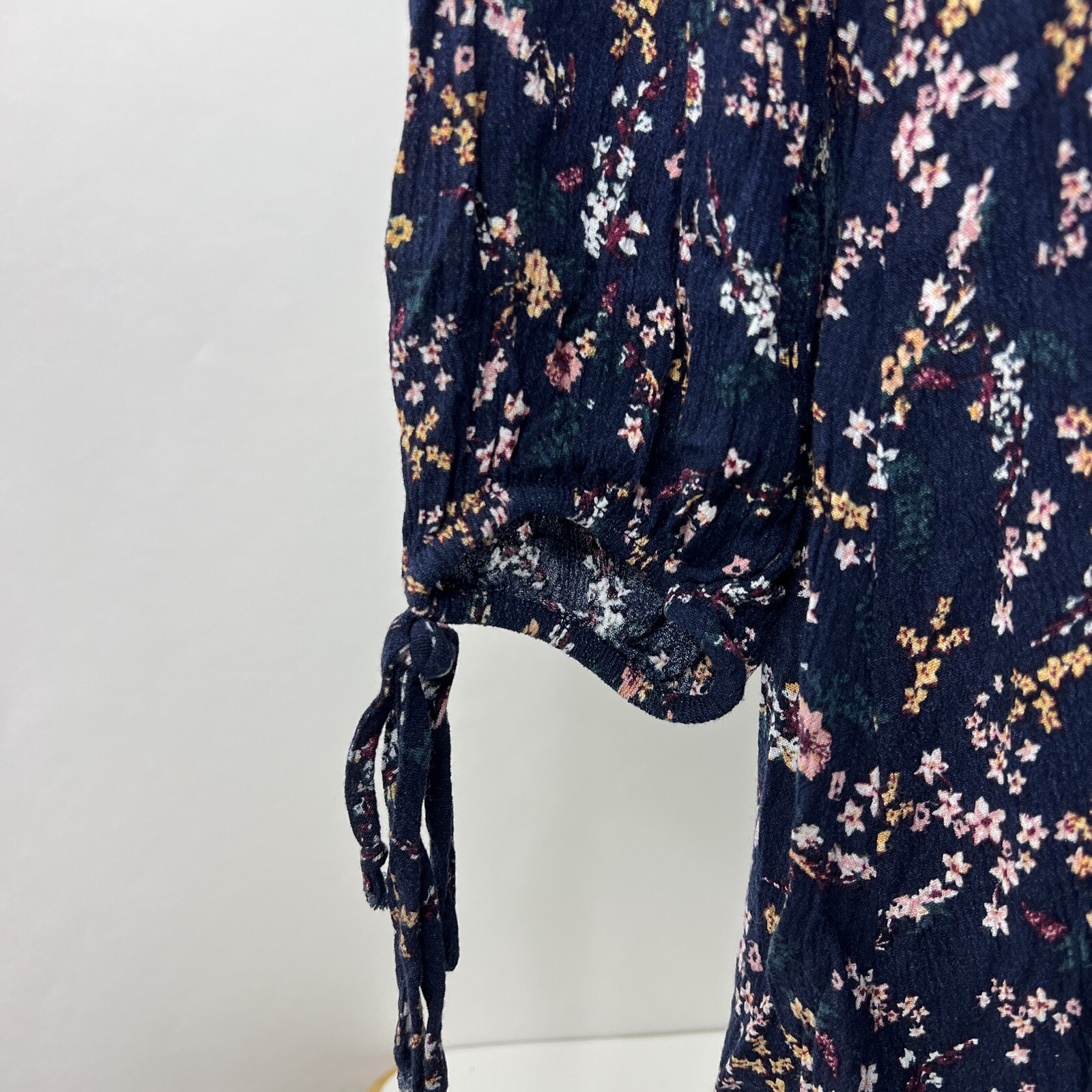 American Eagle Mini Dress Size XS Blue Floral Sundress Women’s Long Slit Sleeve