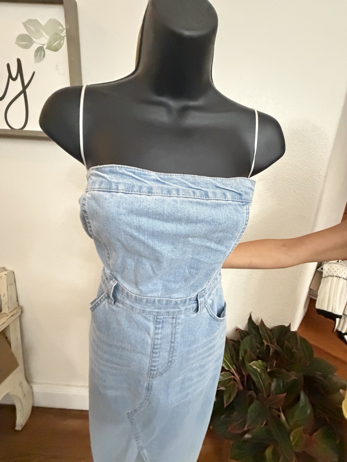 Women’s Light Blue Solid Denim Strapless Sleeveless Sheath Midi Dress Pockets M
