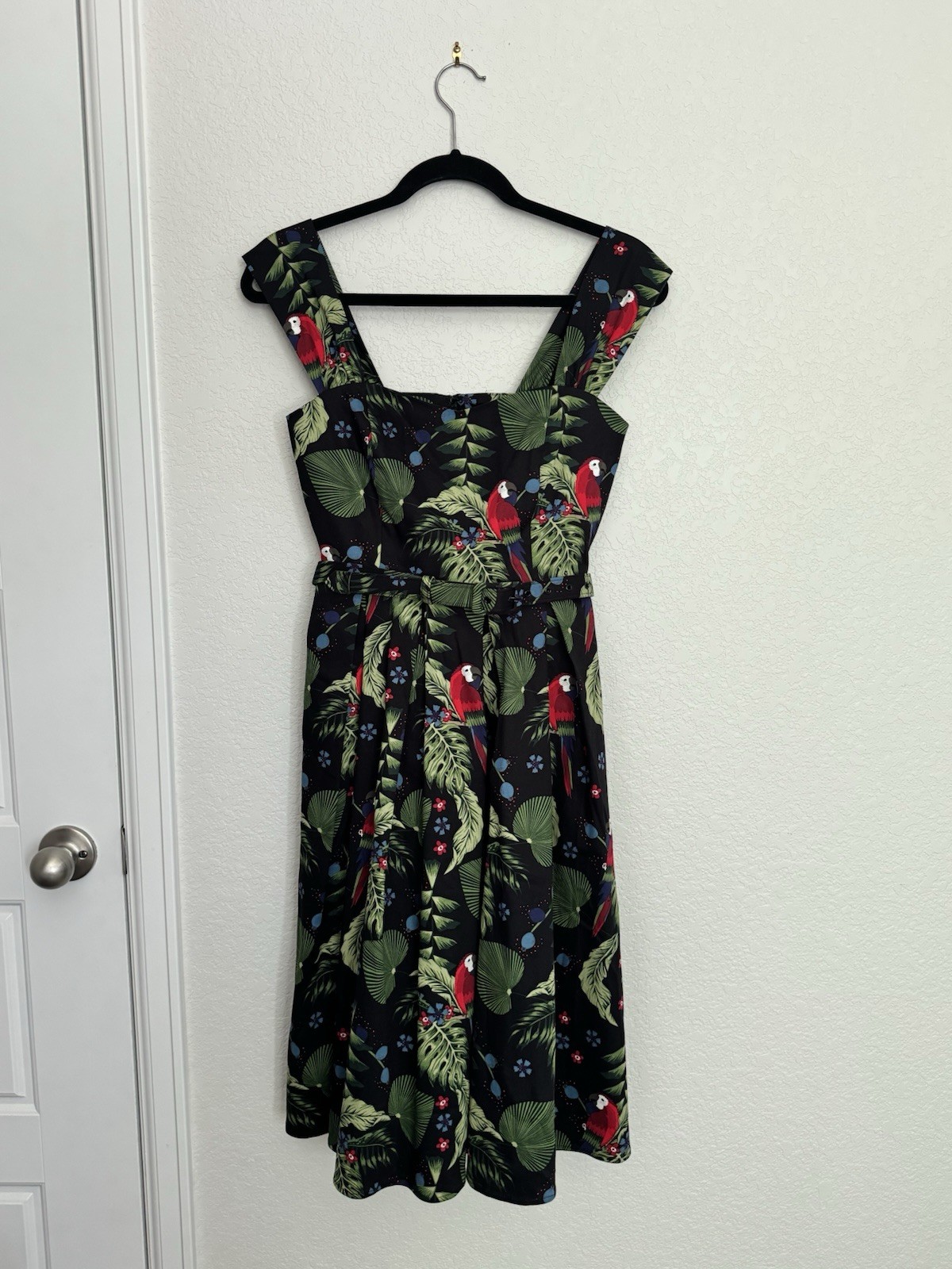 NWT Collectif London UK Size 6 Parrot Paradise Jill Swing Midi Dress Retro Pinup