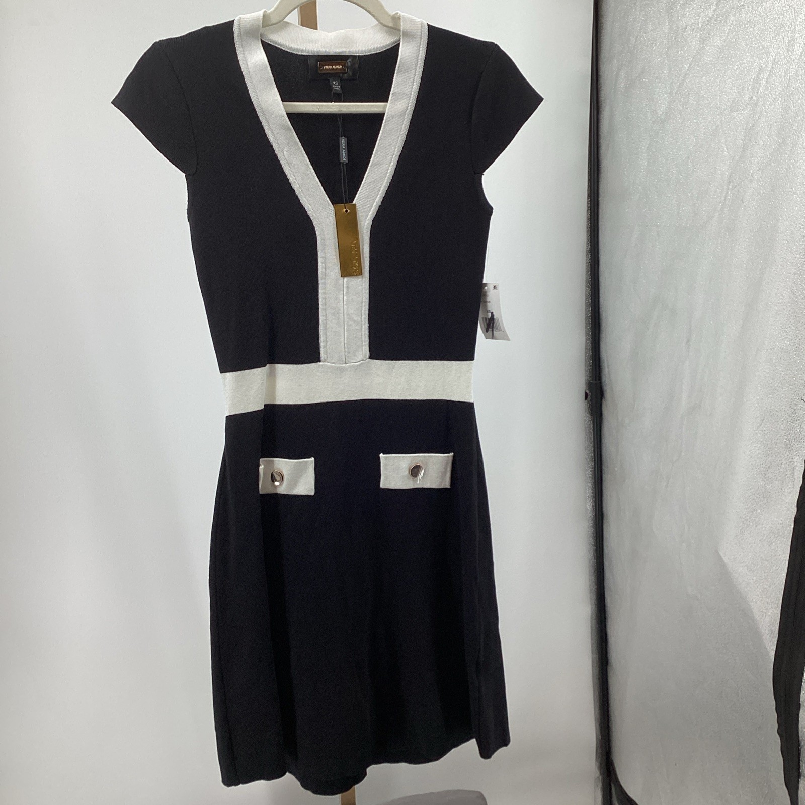 Alexia Admor Women’s Rhea Contrast Detail Knit Dress in Black/White Size XS NWT