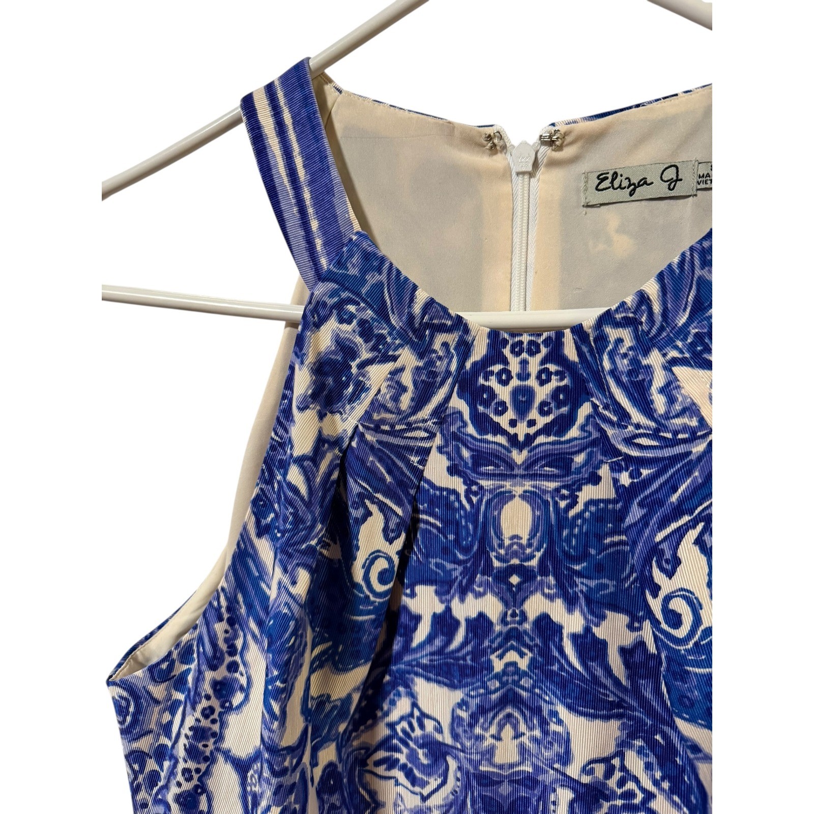 Eliza J Size 8 Blue White Pattern Halter Neck Mini Dress