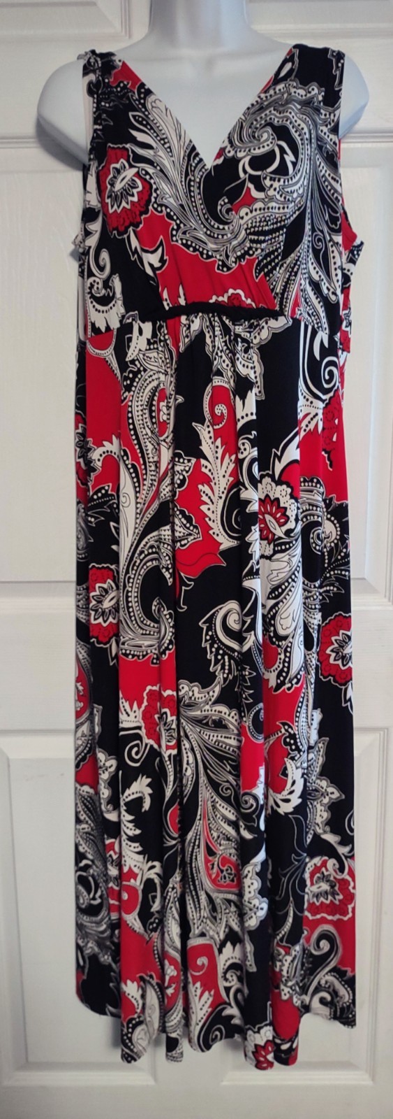 ELEMENTZ Size Large Red And Black Paisley Sleeveless Maxi Dress